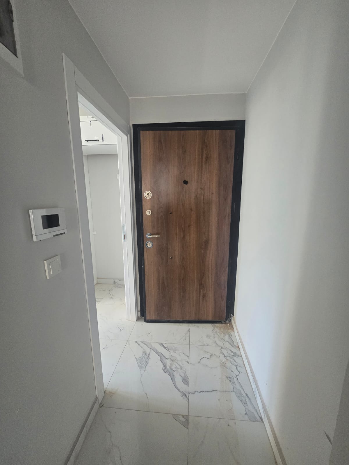 ÇEKMEKÖY AYDINLAR SIFIR 2+1 75 M2 KİRALIK 25.000.TL