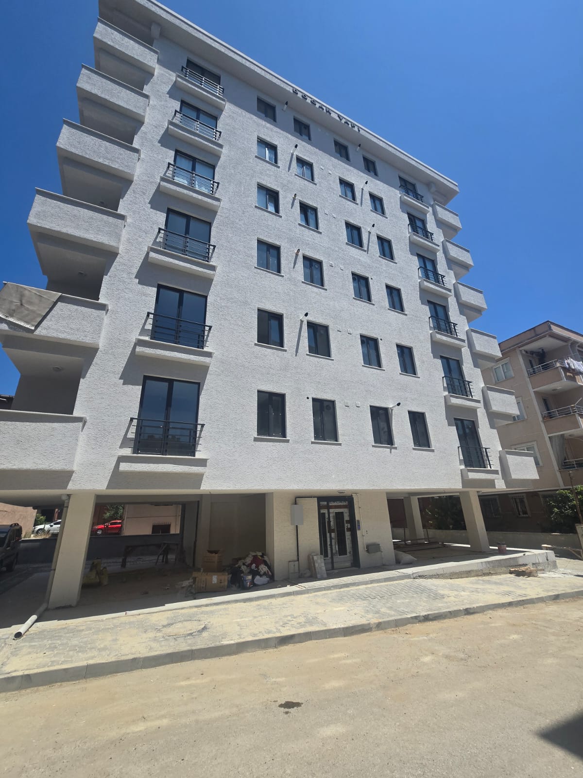 ÇEKMEKÖY AYDINLAR SIFIR 2+1 75 M2 KİRALIK 25.000.TL