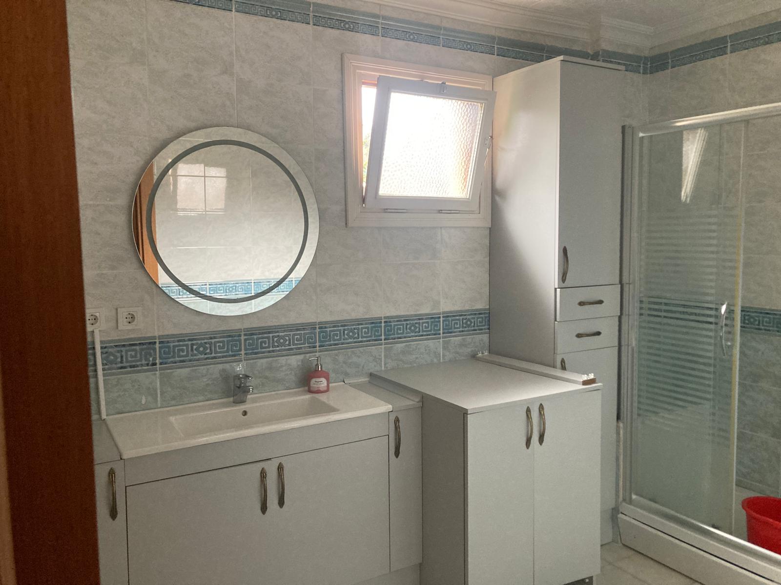 MERKEZE YAKIN MÜSTAKİL 4+1 BAHÇELİ OTOPARKLI 200 M2 75.000 TL.