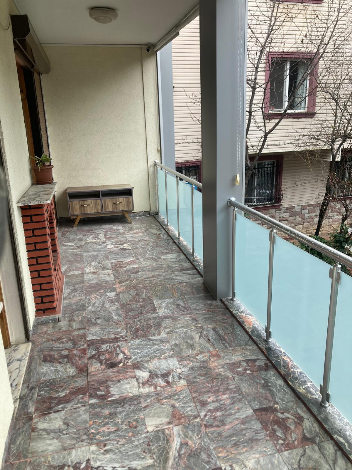 MERKEZE YAKIN MÜSTAKİL 4+1 BAHÇELİ OTOPARKLI 200 M2 75.000 TL.