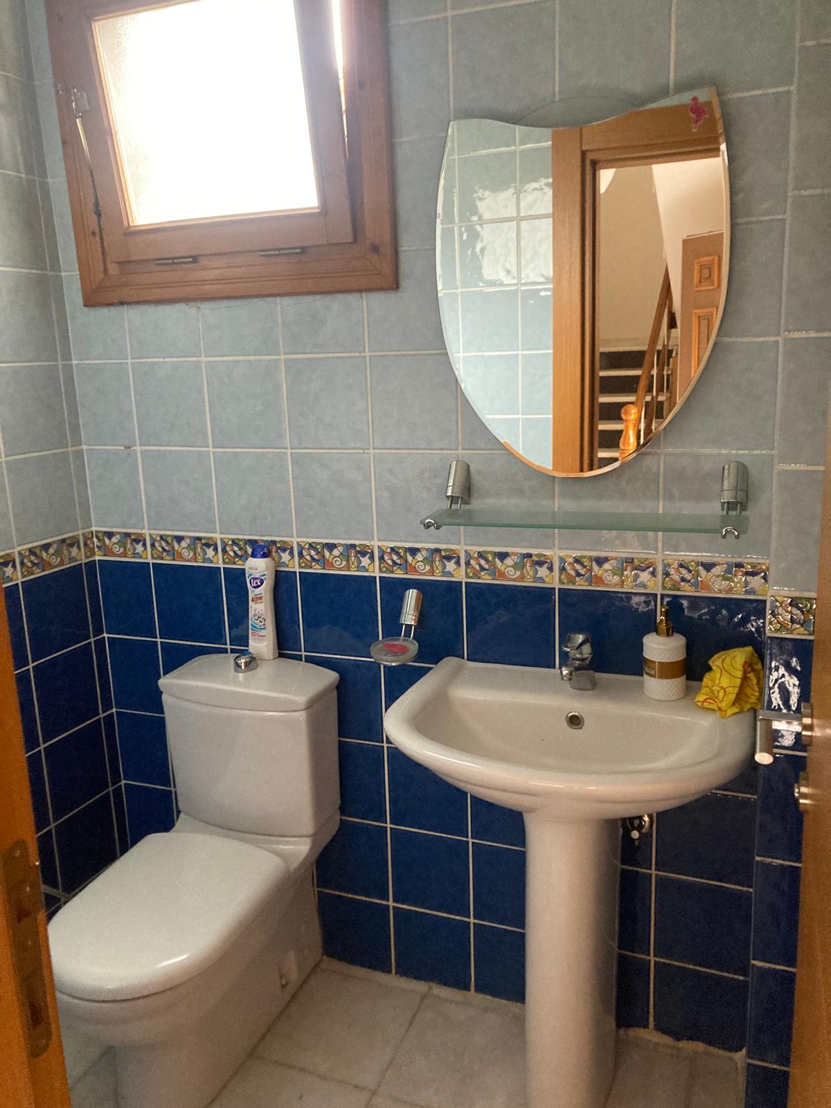 MERKEZE YAKIN MÜSTAKİL 4+1 BAHÇELİ OTOPARKLI 200 M2 75.000 TL.