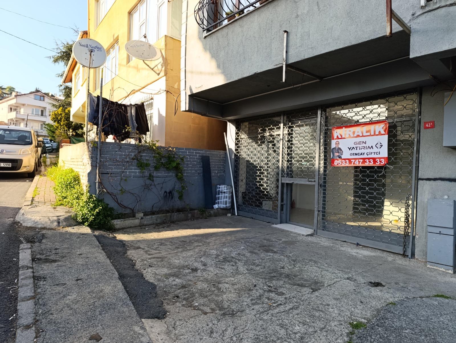 ESKİ ZEKERİYAKÖY CAD. ÜZERİ MUTFAK, WC'Lİ 65 M2 DÜKKAN 25.000.TL