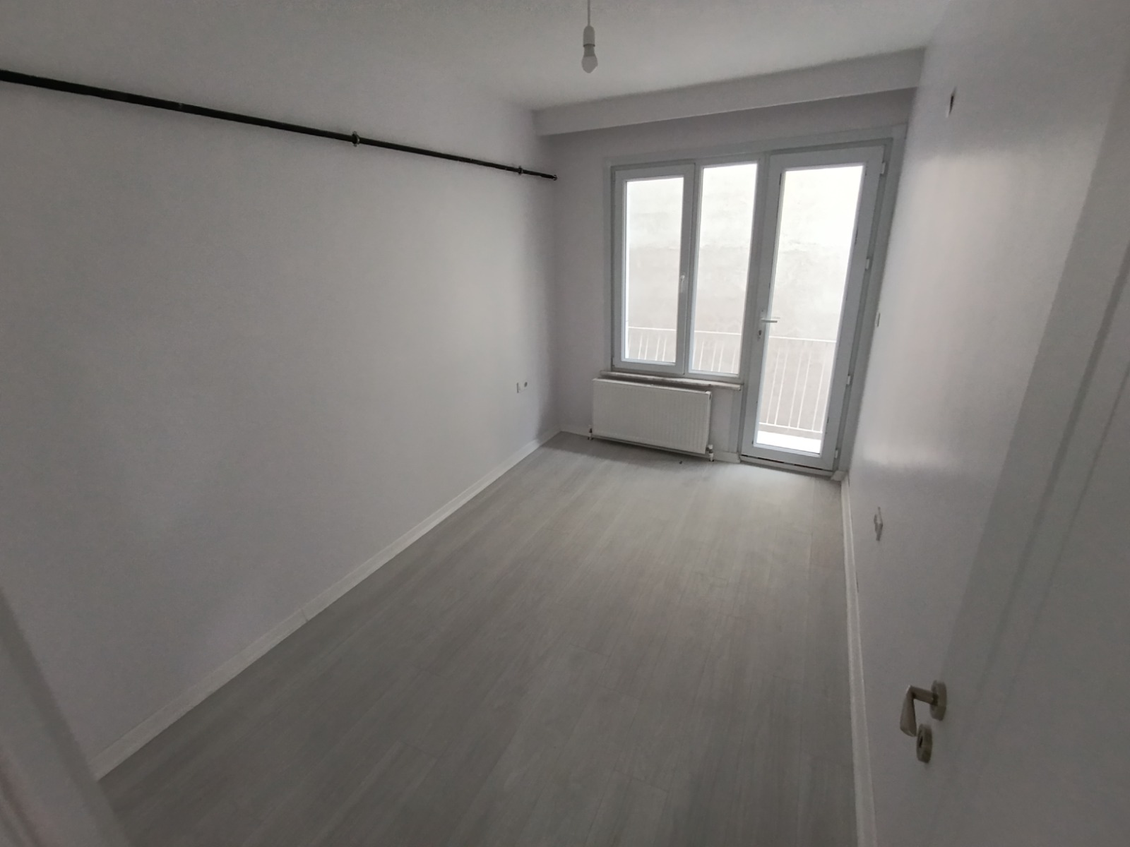 SARIYER MERKEZ YENİ BİNA 2+1 85 M2 KİRLIK 50.000 TL