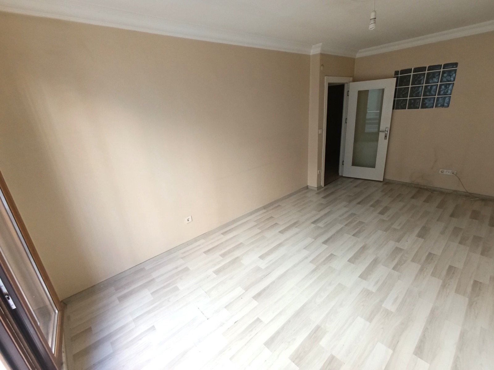  HÜRRİYET MAH. 2+1 75 M2 2.KAT YENİ BİNA KİRALIK 25.000.-TL