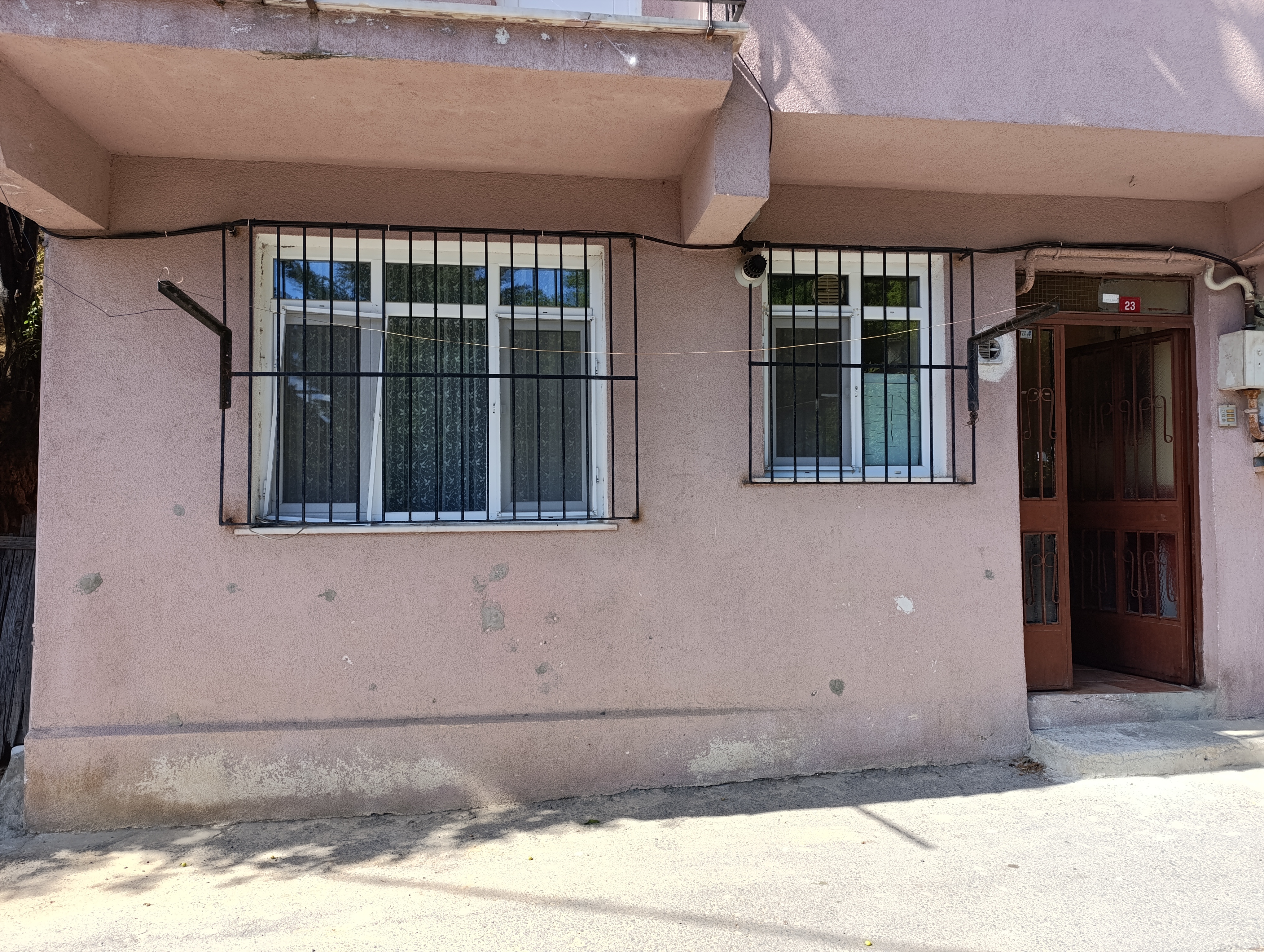 ÇARŞAMBA PAZARININ SOKAĞINDA 1+1 45 M2 DOĞALGAZLI 16.000.TL