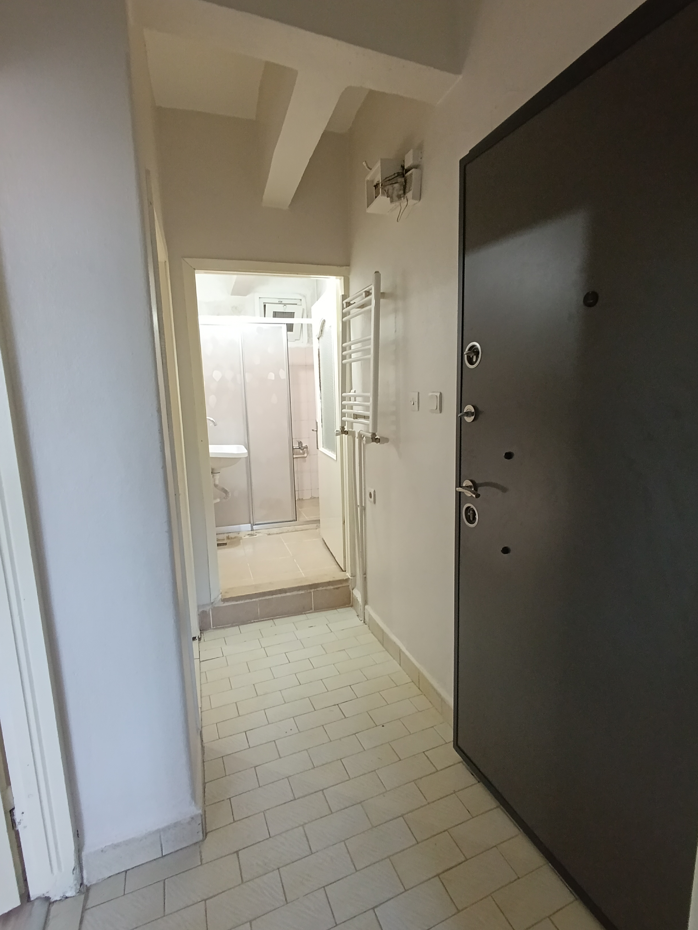 ÇARŞAMBA PAZARININ SOKAĞINDA 1+1 45 M2 DOĞALGAZLI 16.000.TL