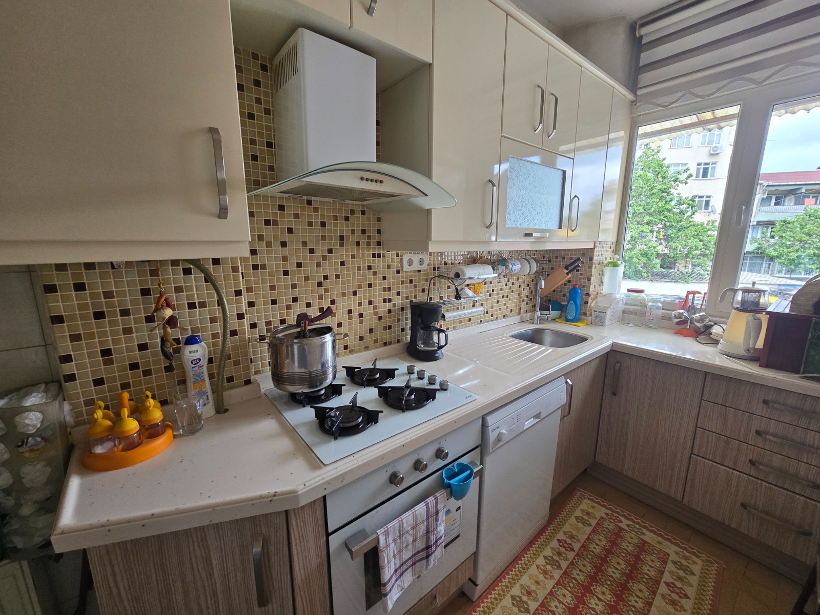 SARIYER MERKEZE YAKIN ÇİFT CEPHELİ 2+1 85 M2 4.450.000.-TL