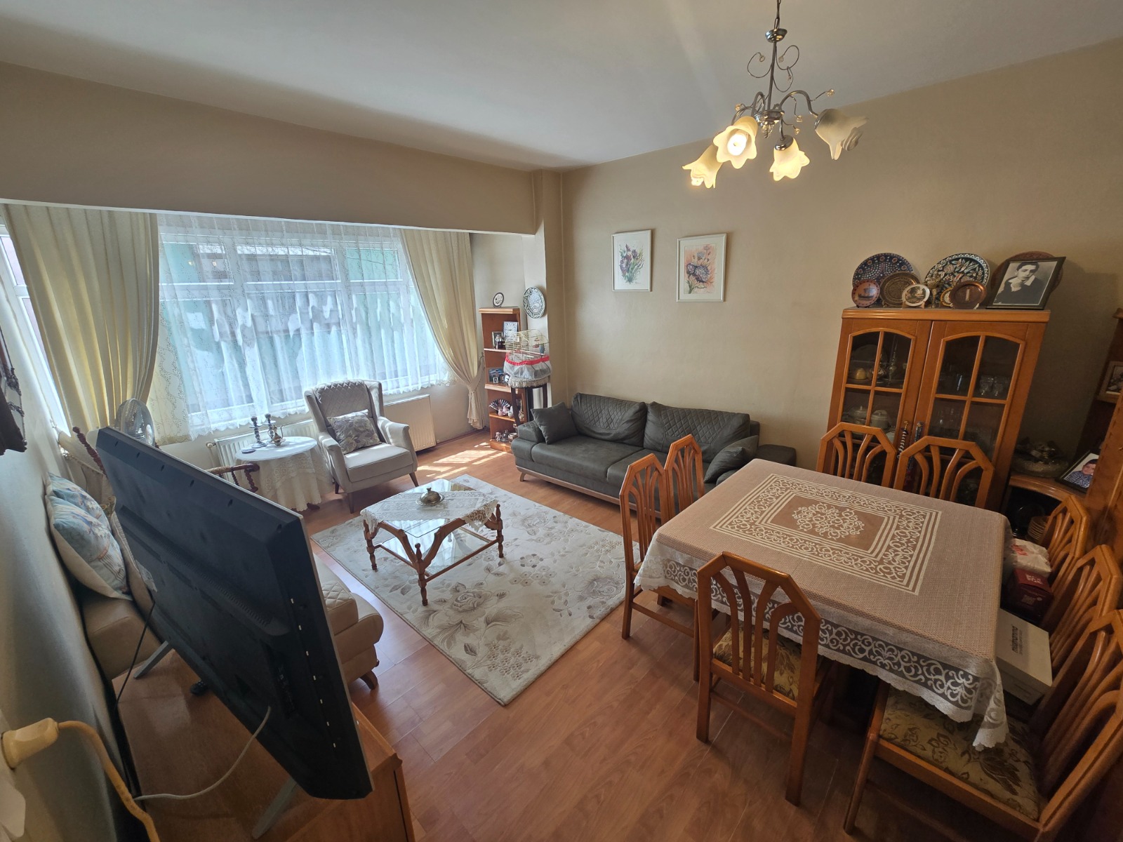 SARIYER MERKEZE YAKIN ÇİFT CEPHELİ 2+1 85 M2 4.450.000.-TL