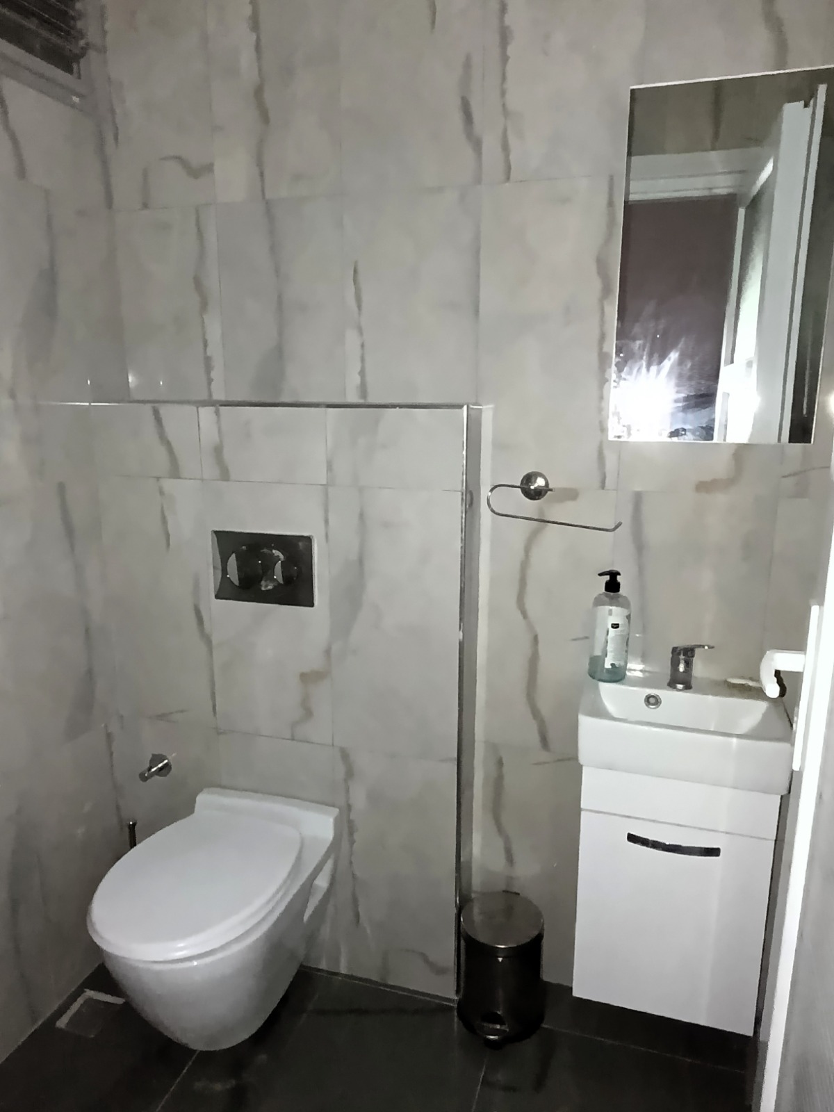 TURGUT ÖZAL BULVARI YENİ BİNADA CADDE CEPHELİ 75 M2 DÜKKAN